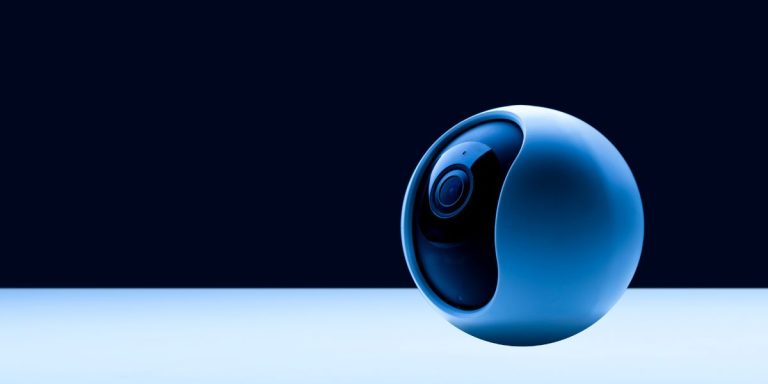 espion nous surveille