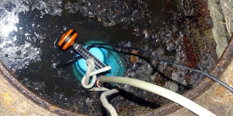 Pompe de relevage pour eaux usées