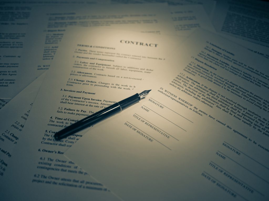 Signature d'un contrat de service financier à distance