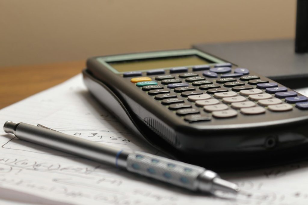 Traduction assermentée à Lyon : comment la glisser dans votre budget f